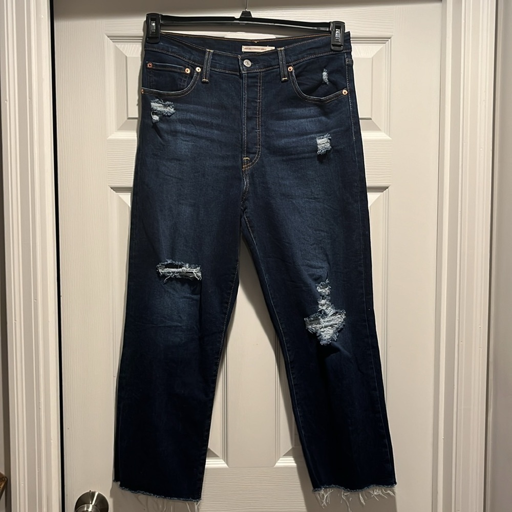 Levi’s Distressed Ribcage Straight Ankle Jeans Size 31. - Picture 2 of 9